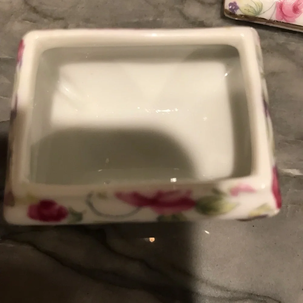 Vintage Small Porcelain Ring Keepsake Box Roses Footed Japan 2” X 1.5”
